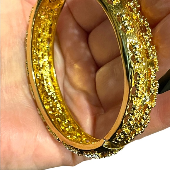 1980s Camrose & Kross gold plated crystal fancy bangle bracelet JBK Jackie K - Picture 6 of 9
